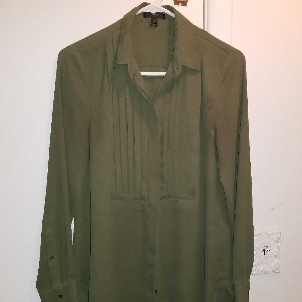 J CREW bottom down shirt!!